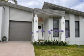 6A Hough Street - Sophisticated pet friendly home with air con, wi-fi and linen provided